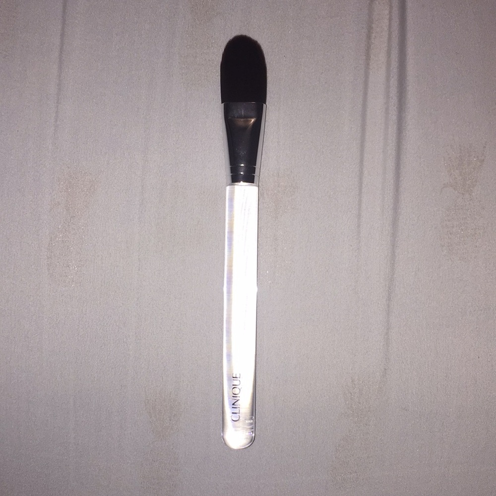NWOT Clinique foundation brush